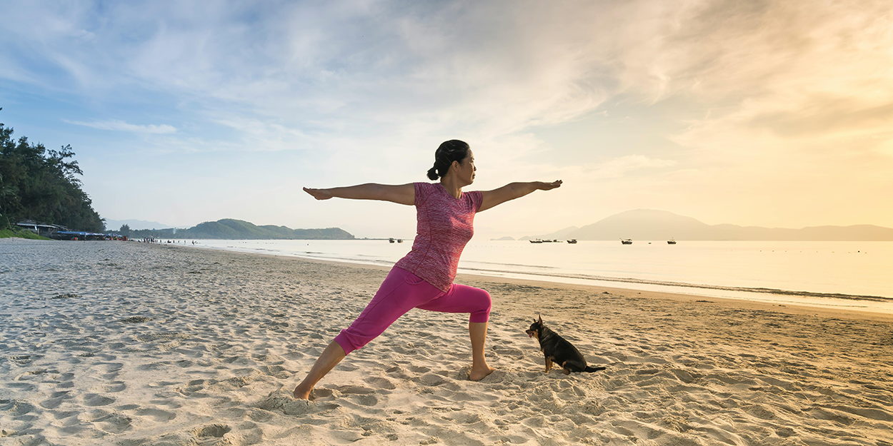 Beach_yoga
